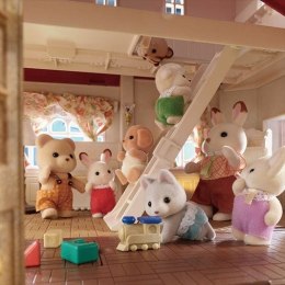 Sylvanian Families Miejski domek z tajemniczym pokojem na strychu 5708 p2 EPOCH