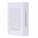 Acces Point Wi-Fi 5 Ubiquiti UniFi In-Wall HD 2.4GHz(2 x 2)/5GHz(4 x 4) PoE+/PoE 5x1G UBIQUITI